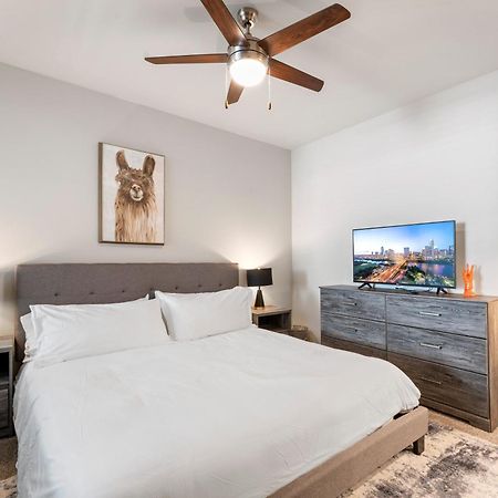 Luxury Central Apts - Free Parking, Gym, Fast Wifi Apartment Остин Екстериор снимка