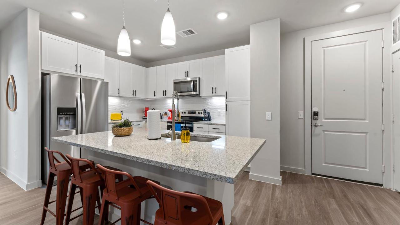 Luxury Central Apts - Free Parking, Gym, Fast Wifi Apartment Остин Екстериор снимка