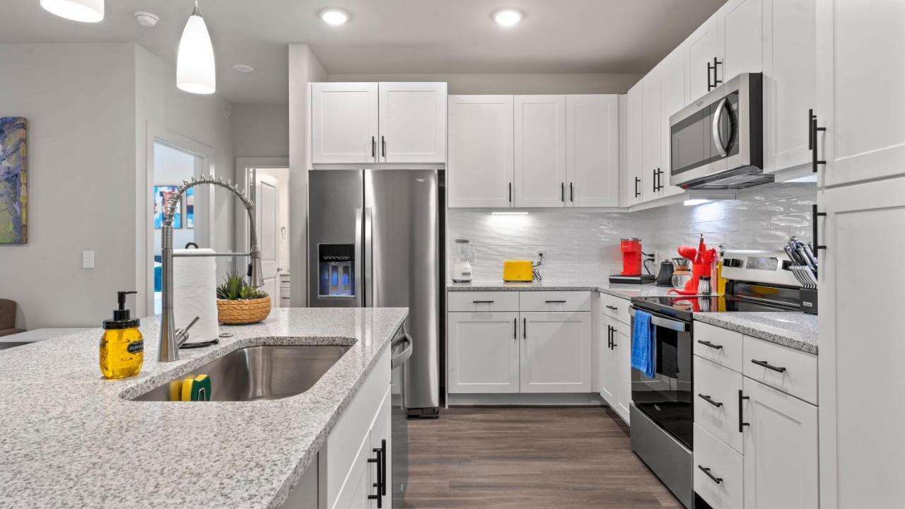 Luxury Central Apts - Free Parking, Gym, Fast Wifi Apartment Остин Екстериор снимка